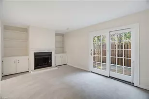 2210 New Garden Rd, Greensboro, NC 27410 - Photo 10