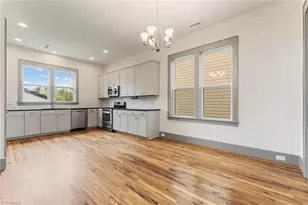 140 Rock Ledge Dr, Chapel Hill, NC 27516 - Photo 16