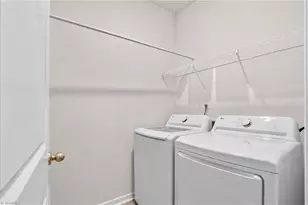 3104 Middle Creek Ln, Greensboro, NC 27405 - Photo 34