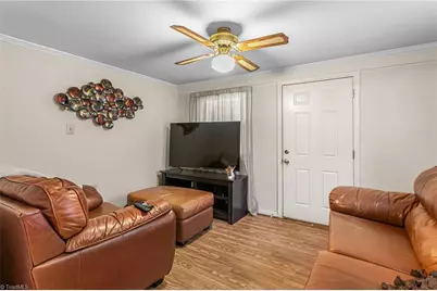 2401 Bywood Road, Greensboro, NC 27405 - Photo 12