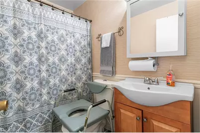 2401 Bywood Road, Greensboro, NC 27405 - Photo 18