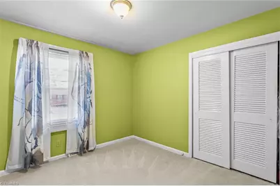 2401 Bywood Road, Greensboro, NC 27405 - Photo 16