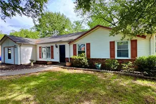 213 S Vandala Ct, King, NC 27021 - Photo 2