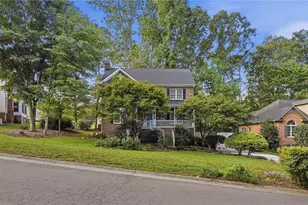 704 Lynn Dee Dr, Winston-Salem, NC 27106 - Photo 2