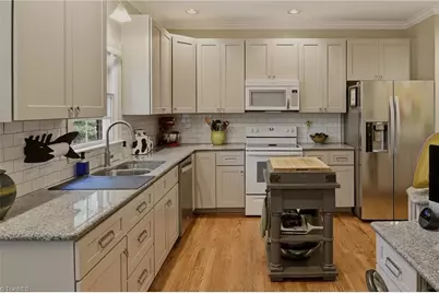 704 Lynn Dee Drive, Winston-Salem, NC 27106 - Photo 14
