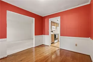 3936 New Garden Park, Greensboro, NC 27410 - Photo 6