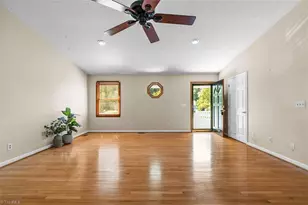 1110 Barham Rd, Greensboro, NC 27455 - Photo 10