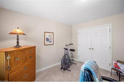 3804 Oak Forest Drive, High Point, NC 27265 - Photo 38