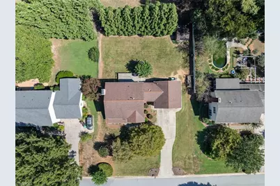 3804 Oak Forest Drive, High Point, NC 27265 - Photo 8
