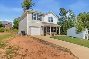 831 Fox Laurel Ct, Asheboro, NC 27203 - Photo 2