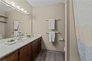 211 McIver St, Greensboro, NC 27403 - Photo 32