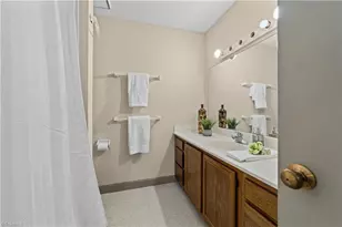 211 McIver St, Greensboro, NC 27403 - Photo 10