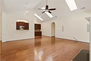 4806 Sterling Brooke Ln, Winston-Salem, NC 27103 - Photo 10