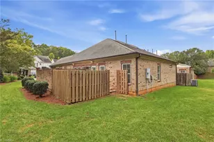 4806 Sterling Brooke Ln, Winston-Salem, NC 27103 - Photo 2