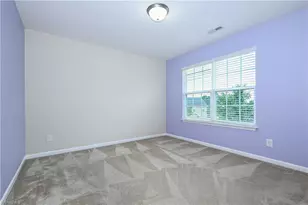 4015 Bow Ct, Burlington, NC 27215 - Photo 20
