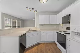 2219 Delaney Dr, Burlington, NC 27215 - Photo 14
