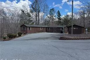 1634 Lake Country Dr Ext, Asheboro, NC 27205 - Photo 4