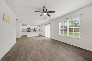 135 Carriage Cv Cir, Mocksville, NC 27028 - Photo 2