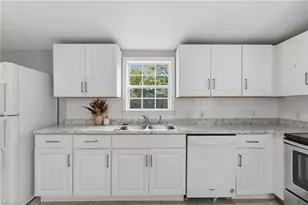 4326 Stokesdale Ave, Winston-Salem, NC 27101 - Photo 10