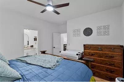 2239 Sunshine Avenue, Winston-Salem, NC 27107 - Photo 18