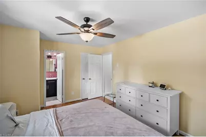 1001 Oakview Road, High Point, NC 27265 - Photo 24