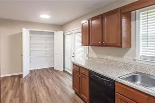 6 Prestbury Ct, Greensboro, NC 27455 - Photo 10