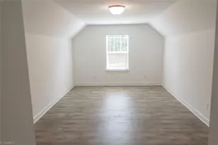 5158 Paramount Rd, Pfafftown, NC 27040 - Photo 14