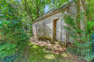 227 Asheboro St, Liberty, NC 27298 - Photo 22
