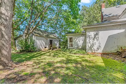 227 Asheboro Street, Liberty, NC 27298 - Photo 18