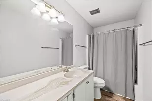 204 Lamplighter Cir, Winston-Salem, NC 27104 - Photo 18