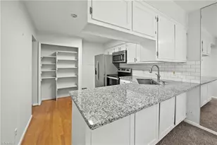 204 Lamplighter Cir, Winston-Salem, NC 27104 - Photo 12