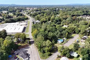 520 Linville Rd, Mount Airy, NC 27030 - Photo 2