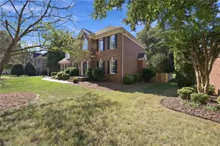 4325 Oakton Dr, High Point, NC 27265 - Photo 2
