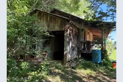 2101 Mount Sinai Road, Wilkesboro, NC 28697 - Photo 8