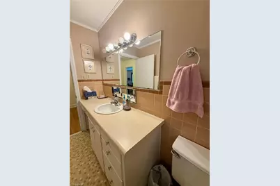 305 Wrenn Avenue, Mount Airy, NC 27030 - Photo 10