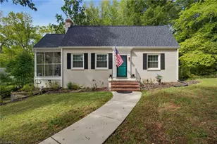 925 Seymour Ct, Eden, NC 27288 - Photo 1