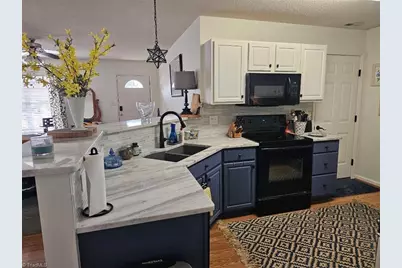 131 Wellsboro Court, King, NC 27021 - Photo 2