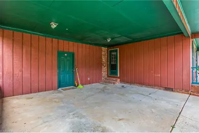 3630 Kinghill Drive, Winston-Salem, NC 27105 - Photo 4