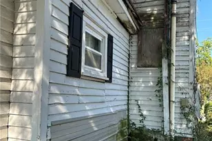 329 Bonner St, Washington, NC 27889 - Photo 2