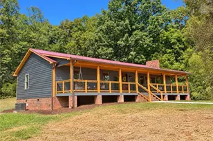 526 Hoover Mountain Rd, Purlear, NC 286 - Photo 2