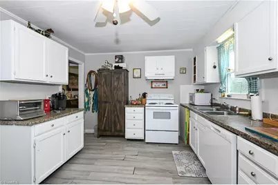 2758 N Old Greensboro Road, High Point, NC 27265 - Photo 10