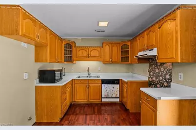 2703 Lamroc Road, Greensboro, NC 27407 - Photo 6