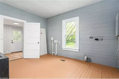 429 Asheboro Street, Liberty, NC 27298 - Photo 28