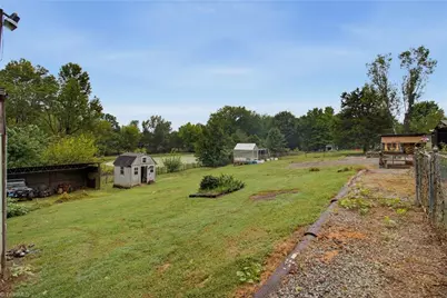 202 Pond Trail, Reidsville, NC 27320 - Photo 22