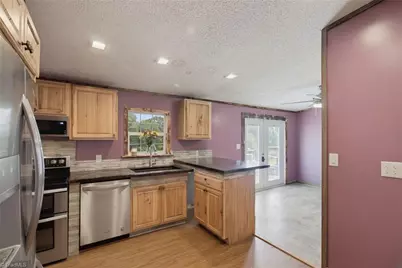 202 Pond Trail, Reidsville, NC 27320 - Photo 8