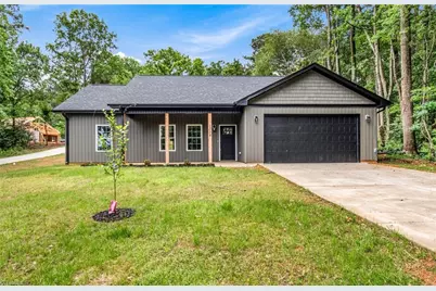 2328 Summerlin Street, Winston-Salem, NC 27103 - Photo 2