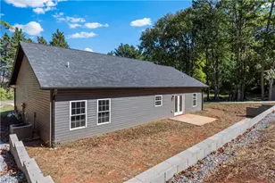 2328 Summerlin St, Winston-Salem, NC 27103 - Photo 32