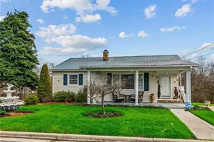 911 Banner St, Mount Airy, NC 27030 - Photo 1