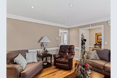 911 Banner Street, Mount Airy, NC 27030 - Photo 8