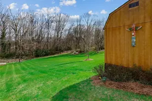 911 Banner St, Mount Airy, NC 27030 - Photo 24